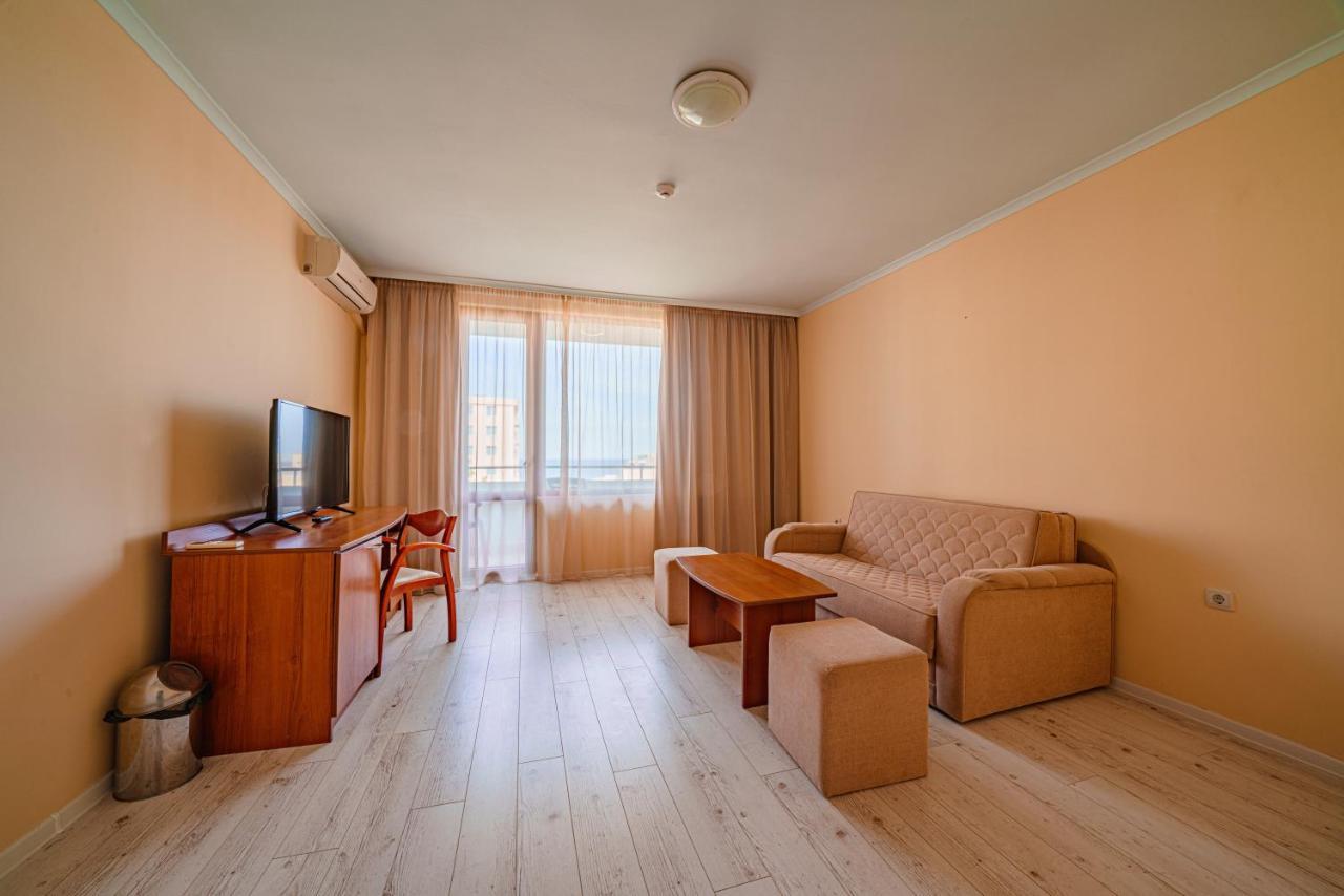 Perla Plaza Hotel Primorsko Luaran gambar