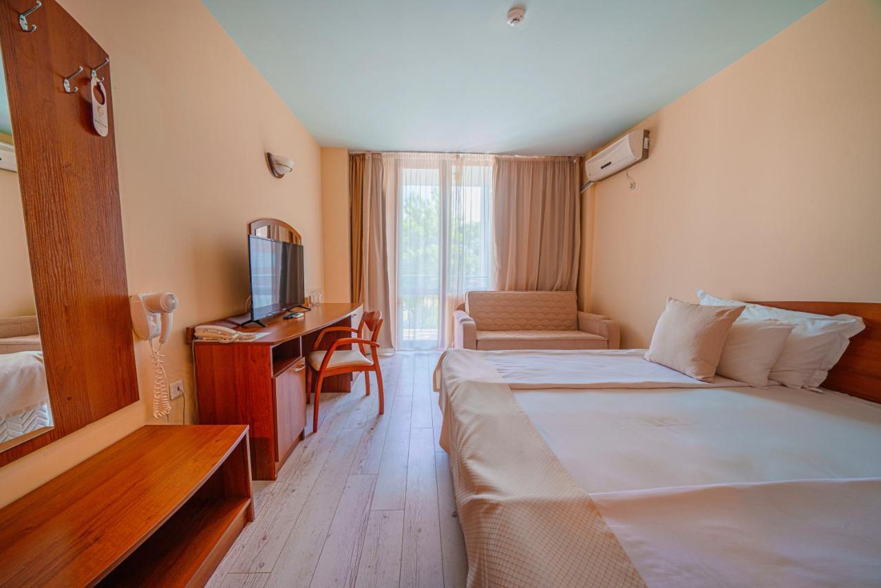Perla Plaza Hotel Primorsko Luaran gambar