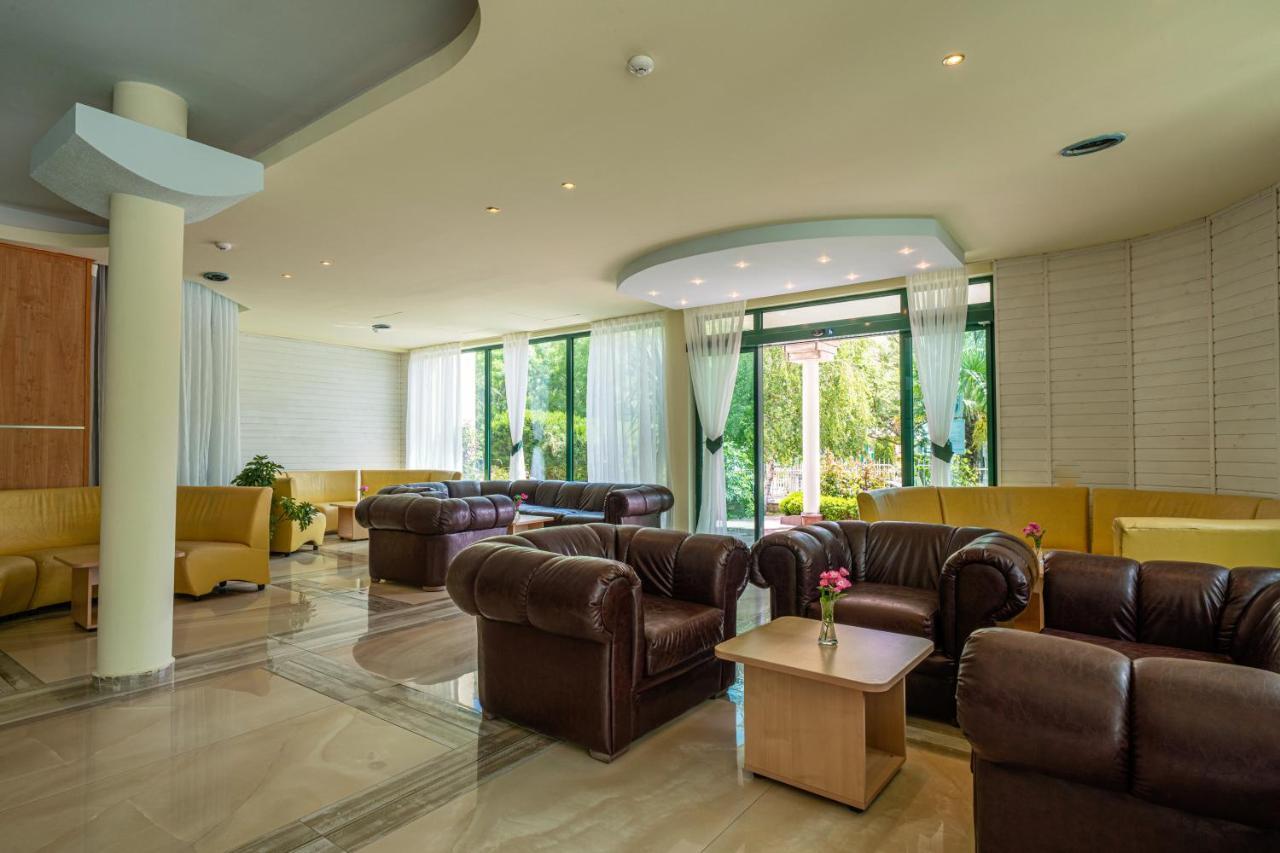 Perla Plaza Hotel Primorsko Luaran gambar