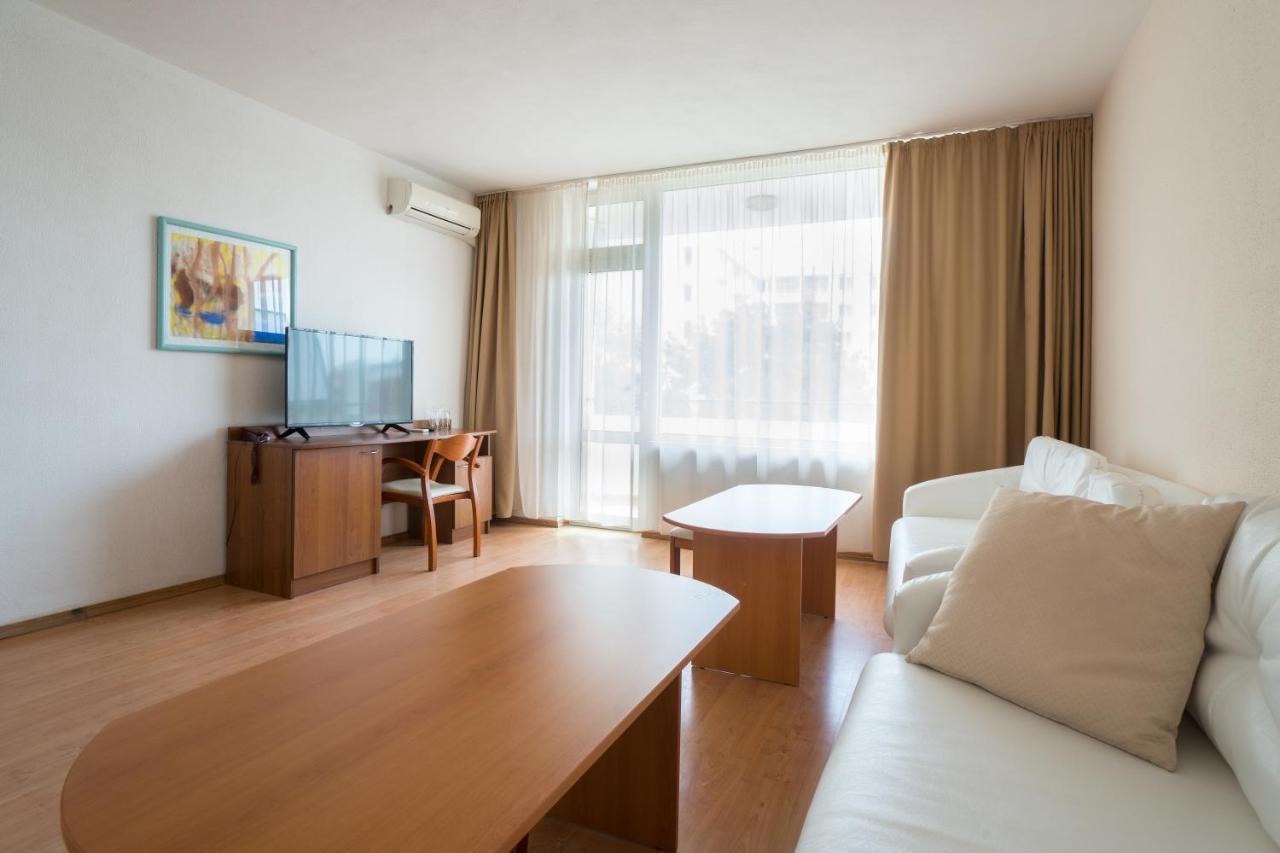 Perla Plaza Hotel Primorsko Luaran gambar