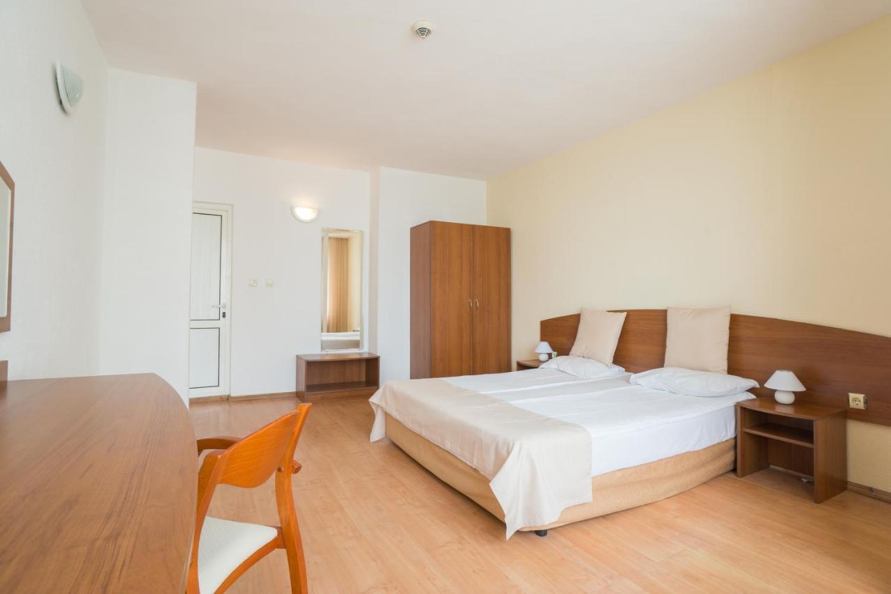 Perla Plaza Hotel Primorsko Luaran gambar