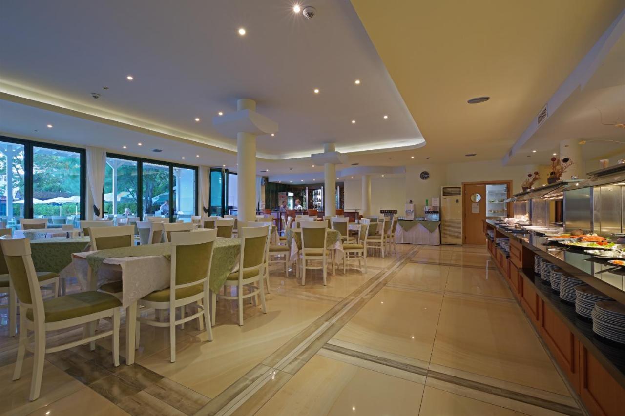 Perla Plaza Hotel Primorsko Luaran gambar
