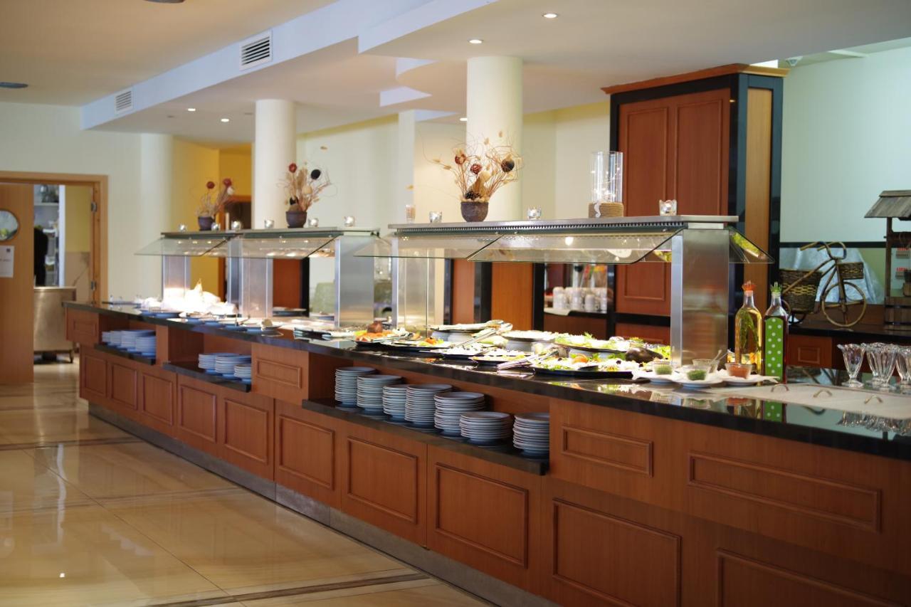 Perla Plaza Hotel Primorsko Luaran gambar