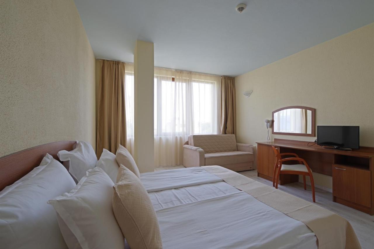Perla Plaza Hotel Primorsko Luaran gambar