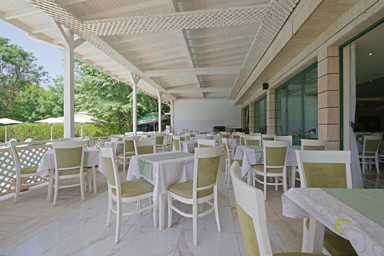 Perla Plaza Hotel Primorsko Luaran gambar