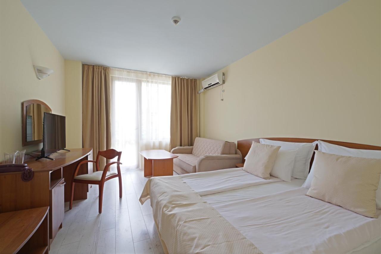 Perla Plaza Hotel Primorsko Luaran gambar
