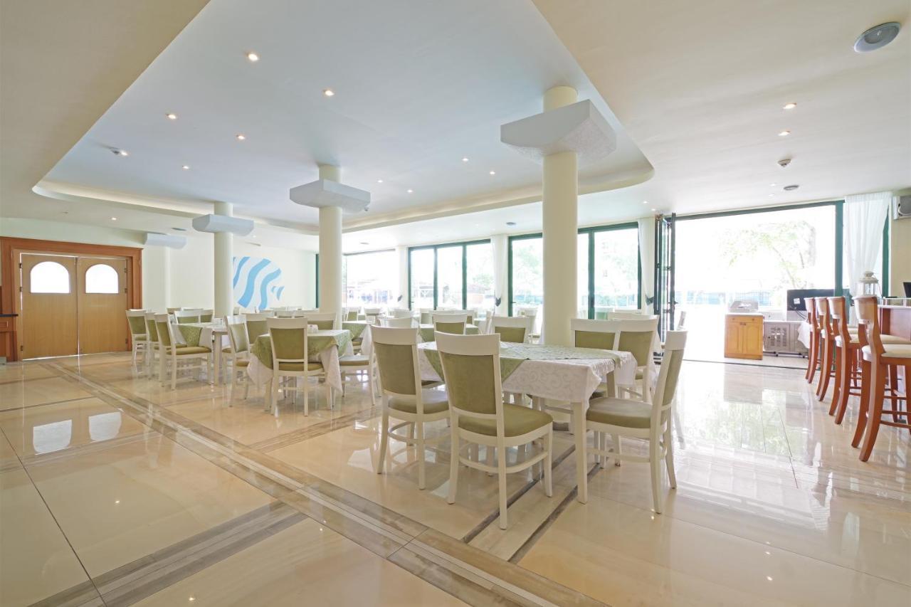 Perla Plaza Hotel Primorsko Luaran gambar