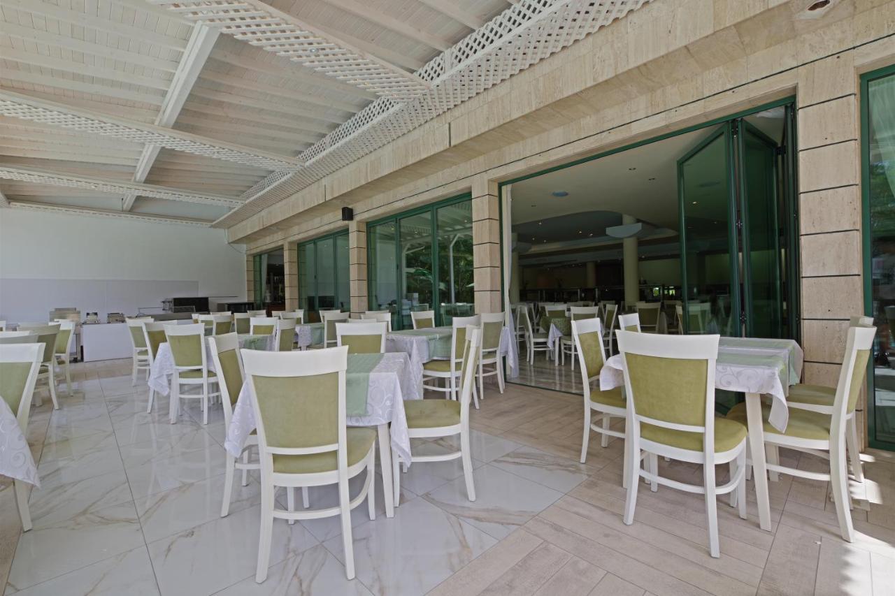 Perla Plaza Hotel Primorsko Luaran gambar