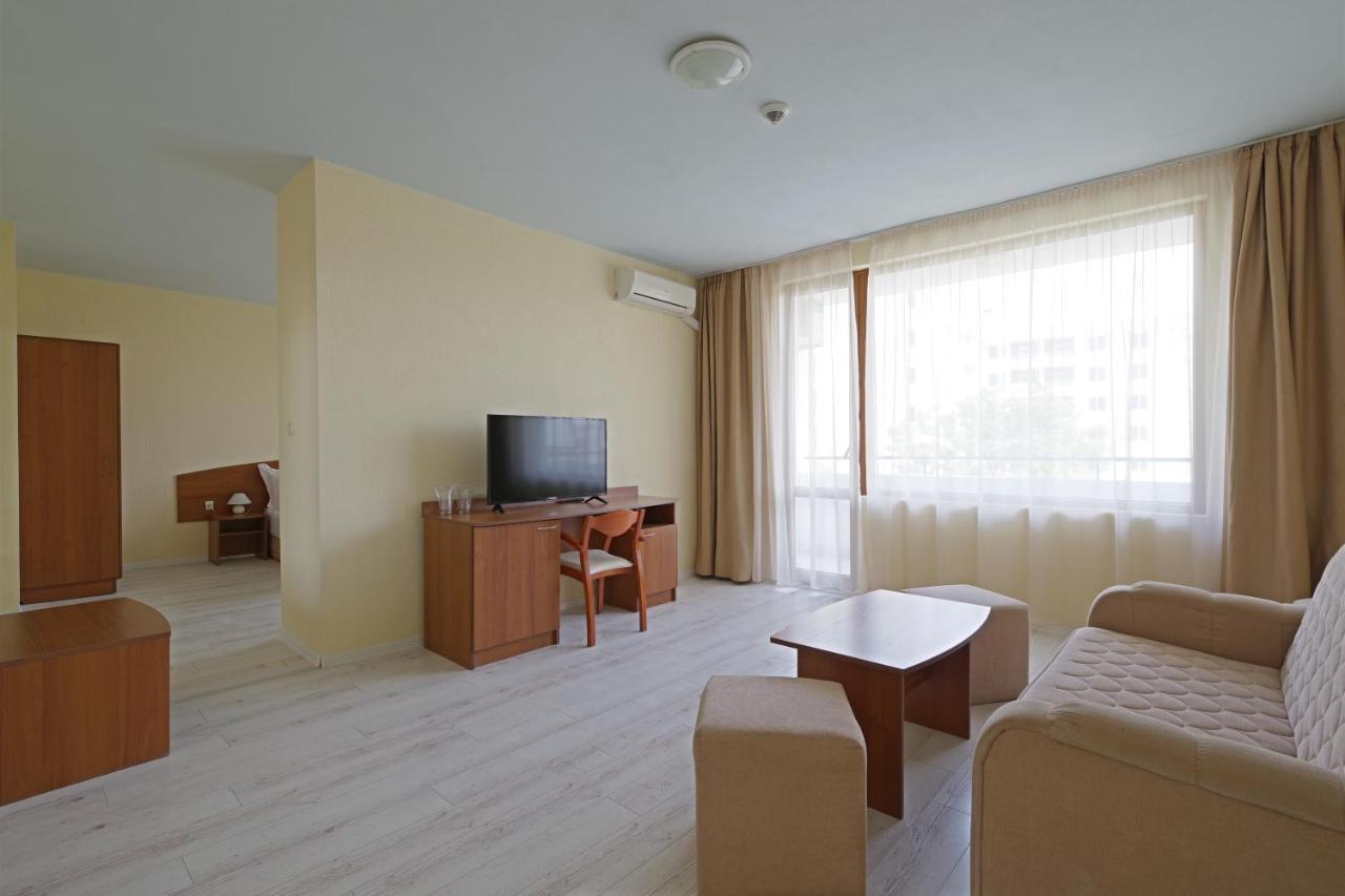 Perla Plaza Hotel Primorsko Luaran gambar