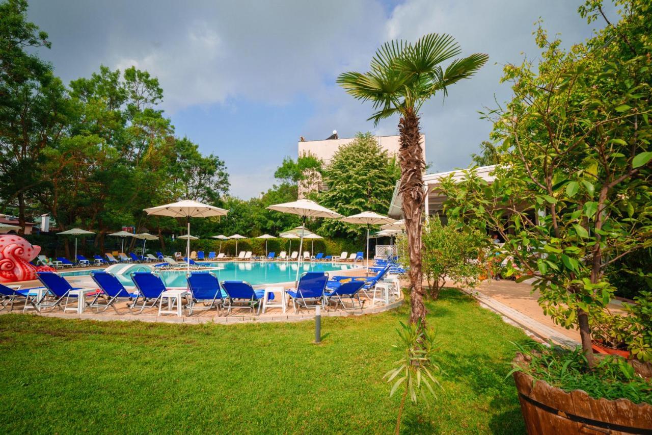 Perla Plaza Hotel Primorsko Luaran gambar