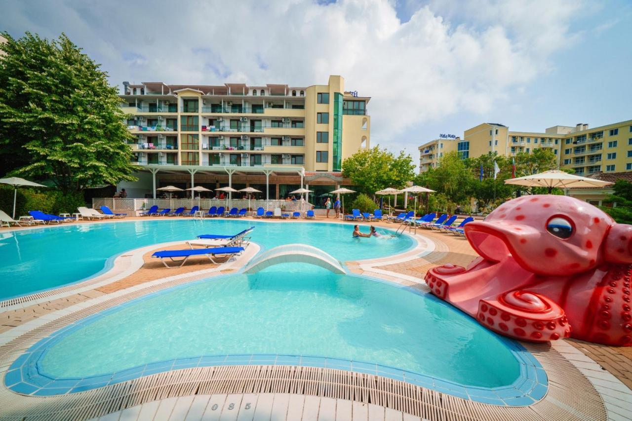 Perla Plaza Hotel Primorsko Luaran gambar